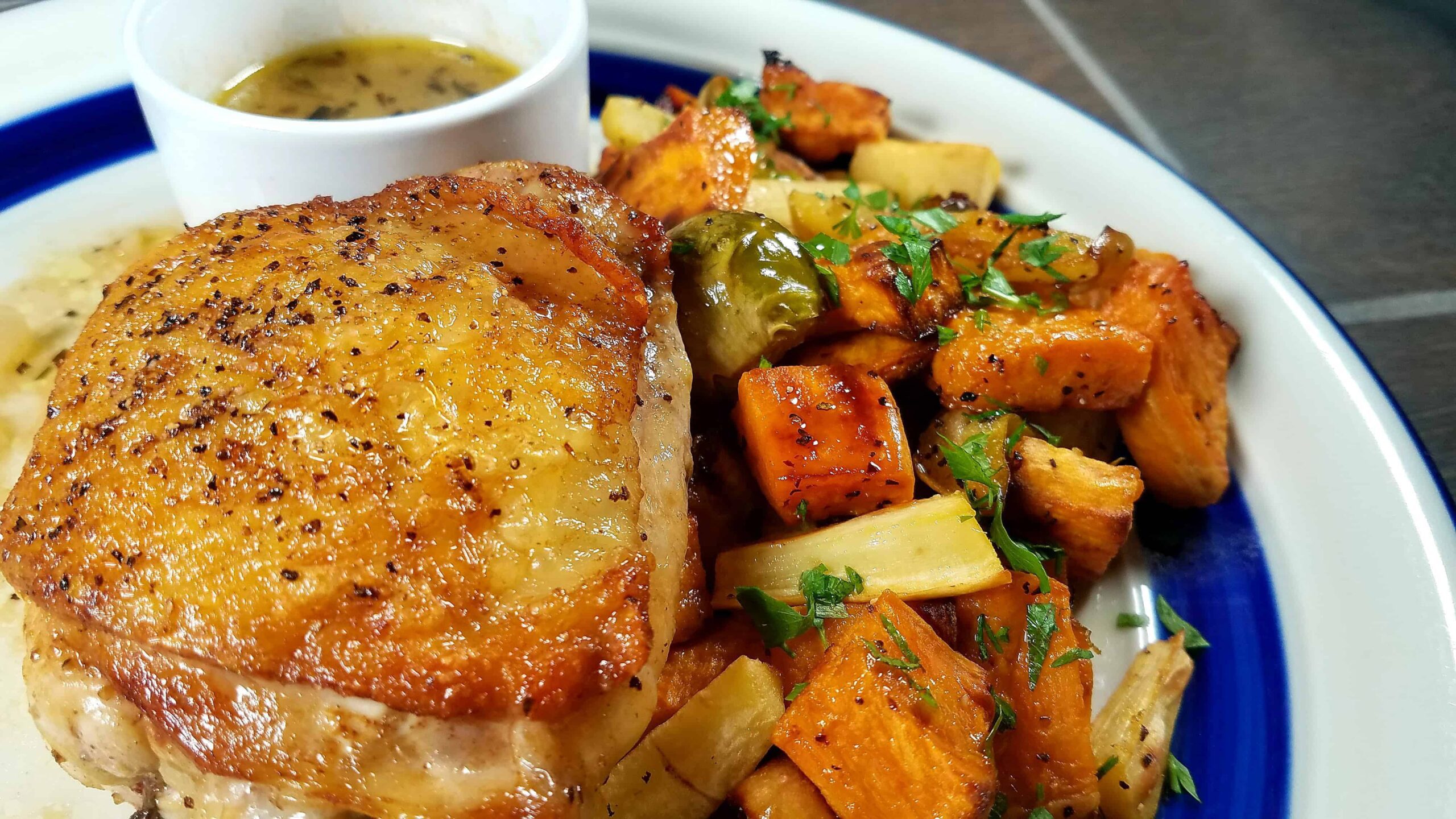 Learn to cook chicken thighs with seasonal autumn flavors.